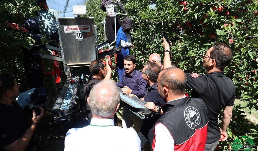 Karapınar’da Anadolu Etap ve Munckhof iş birliğinde Hasat Platformu Tanıtım Günü Düzenlendi
