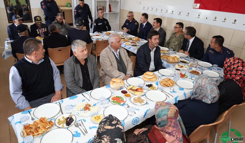 Karapınar’da Şehit Yakınları ve Gaziler Onuruna Kahvaltı Programı Düzenlendi