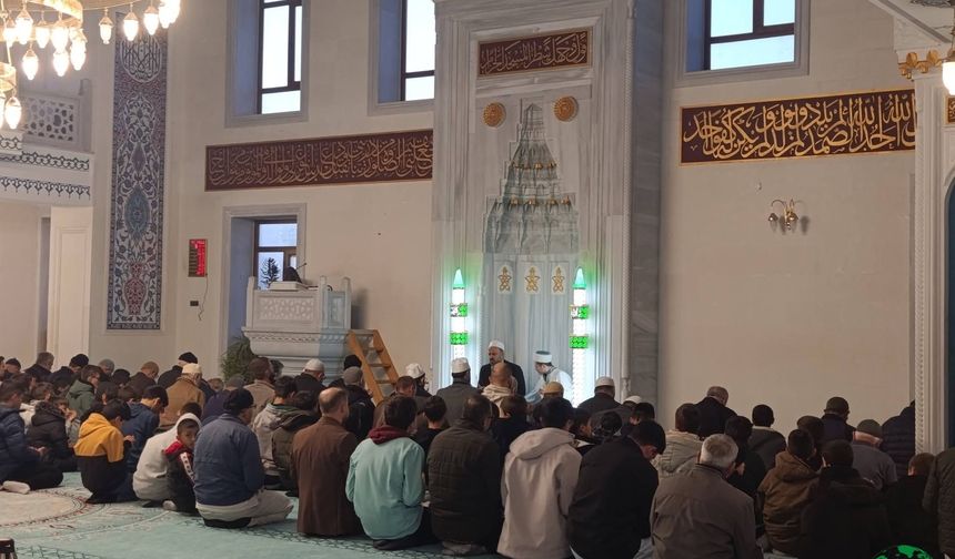 Karapınar’da “Ailecek Sabah Namazında Buluşuyoruz” Programı Düzenlendi