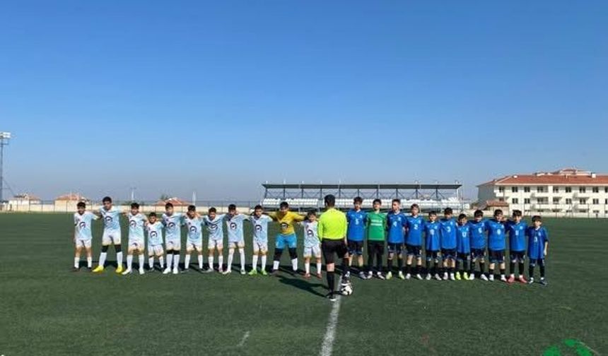 Karapınar TOKİ Yavuz Selim Ortaokulu’ndan Futbolda Büyük Başarı: Hedef Konya Finalleri!