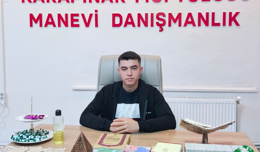 Karapınar’da Üniversite Öğrencisinden Anlamlı Şiir Dinletisi