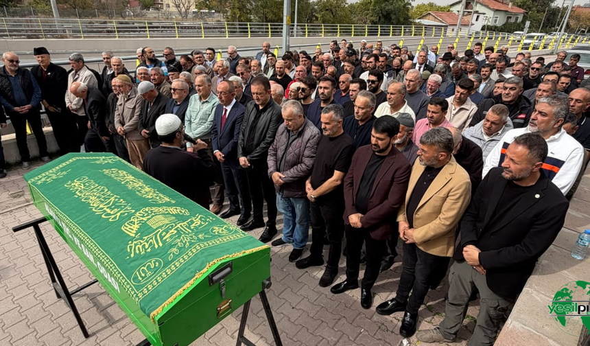 Gazeteci Soylu Kardeşlerin Acı Günü: Babaları Mehmet Cafer Soylu Son Yolculuğuna Uğurlandı