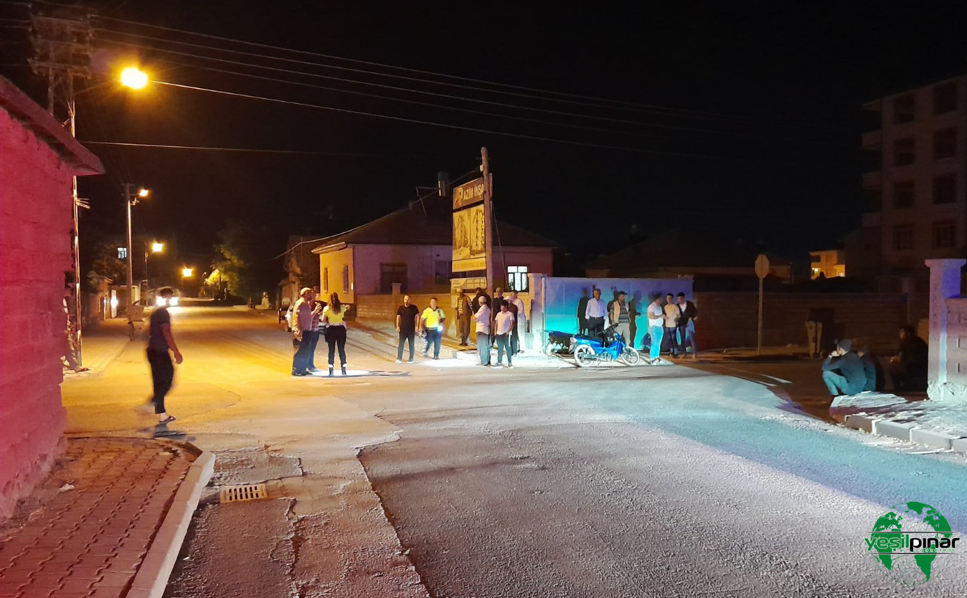 Karapınar'da Otomobil ile Motosiklet Çarpıştı: 2 Ağır Yaralı