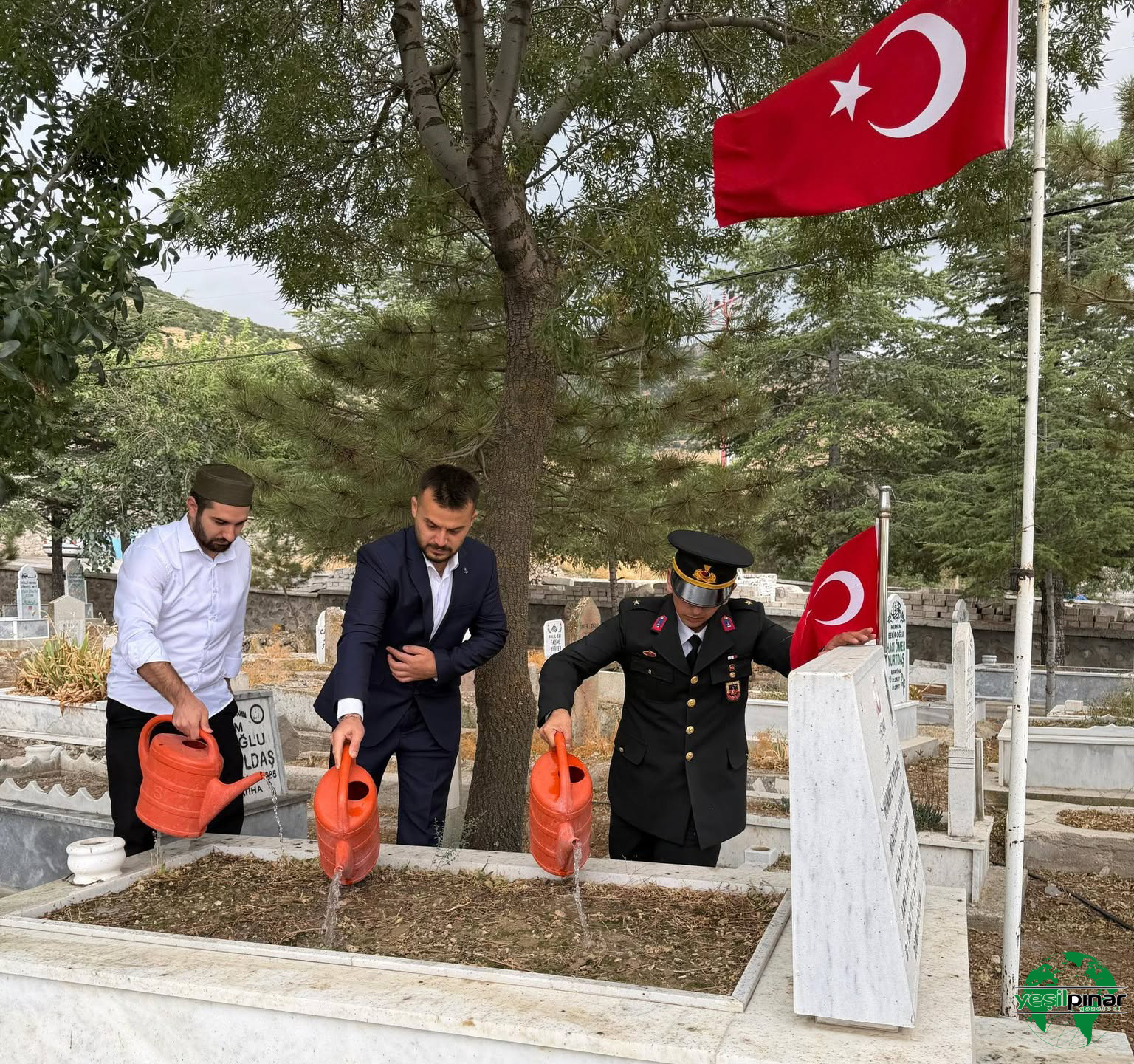 Karapınar’da Şehit Kabirleri Dualarla Ziyaret Edildi