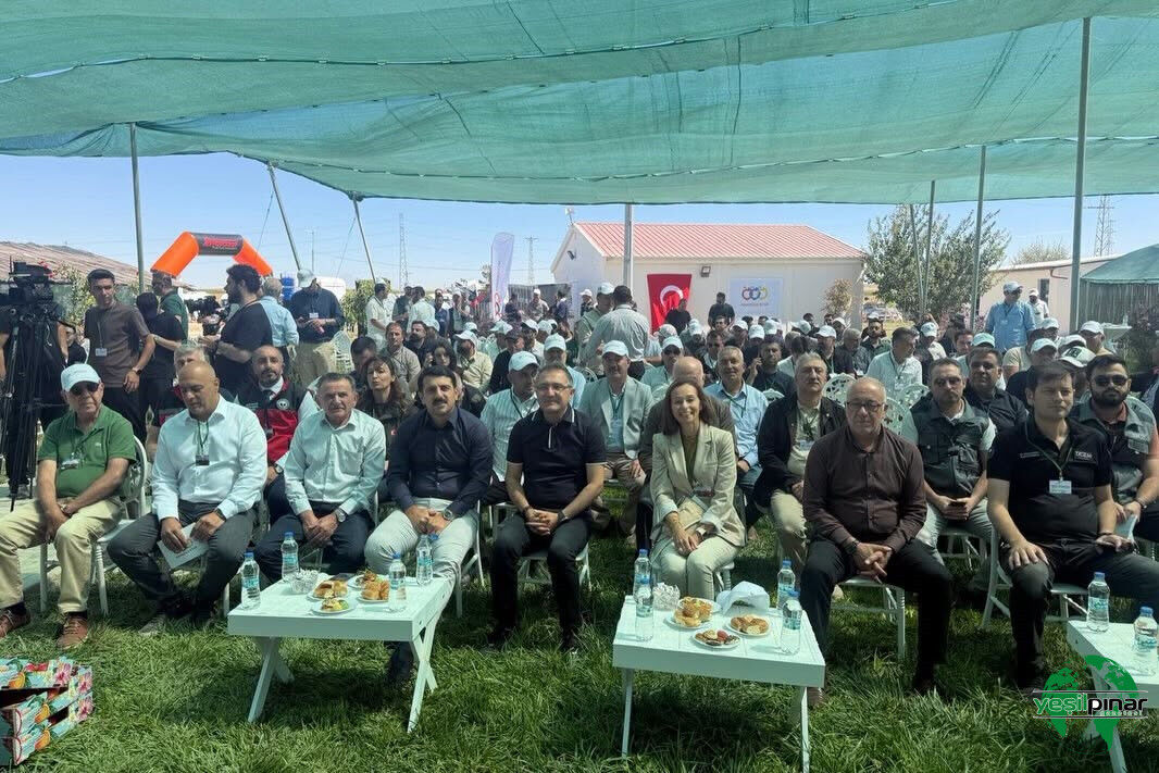 Karapınar’da Anadolu Etap ve Munckhof iş birliğinde Hasat Platformu Tanıtım Günü Düzenlendi